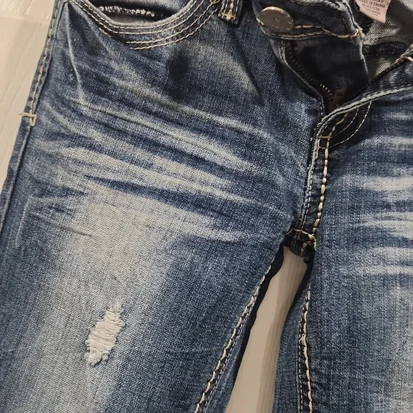 Almost Famous Women's Blue Jeans - Picture 5 of 8